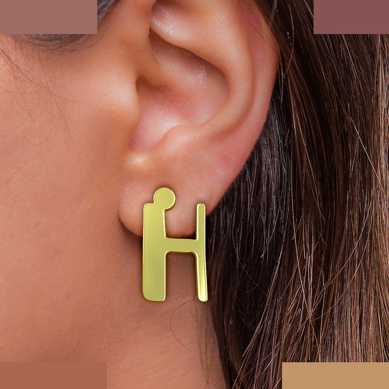 گوشواره طلا 18 عیار زنانه مدوپد مدل حرف H کد GA1-16714