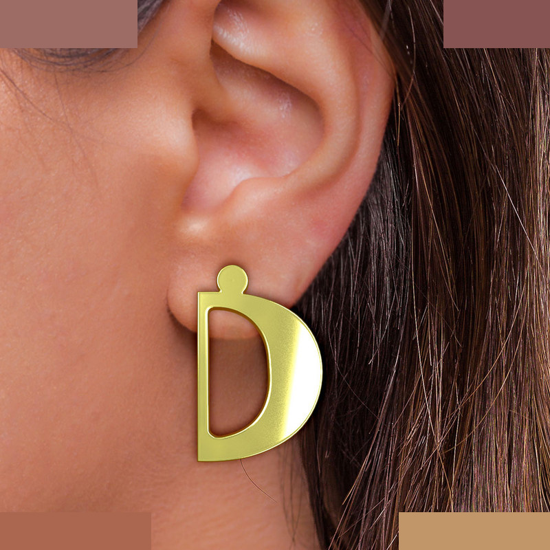 گوشواره طلا 18 عیار زنانه مدوپد مدل حرف D کد GA1-16864