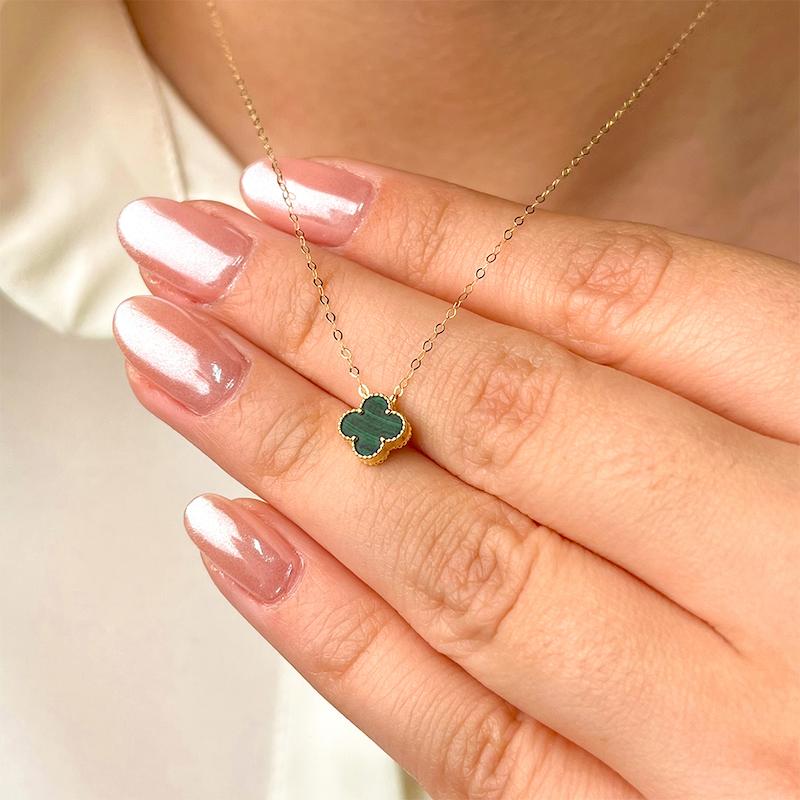 گردنبند طلا 18 عیار زنانه دیانا مدل ونکلیف سبز