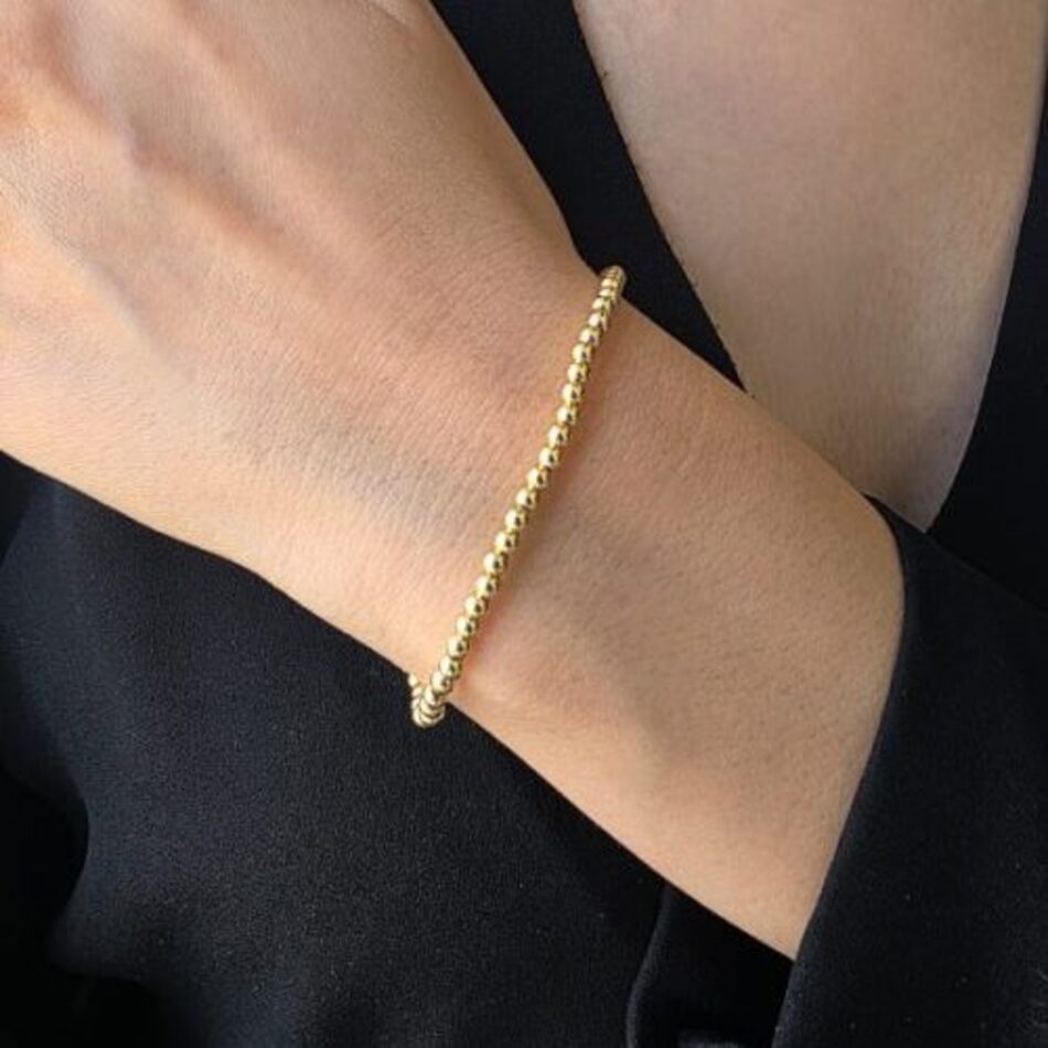 نیم ست طلا 18 عیار زنانه گوی بزرگ (توپی) قطر هر گوی 0.2 سانتی متر نیم ست طلا 18 عیار زنانه گوی بزرگ (توپی) قطر هر گوی 0.2 سانتی متر