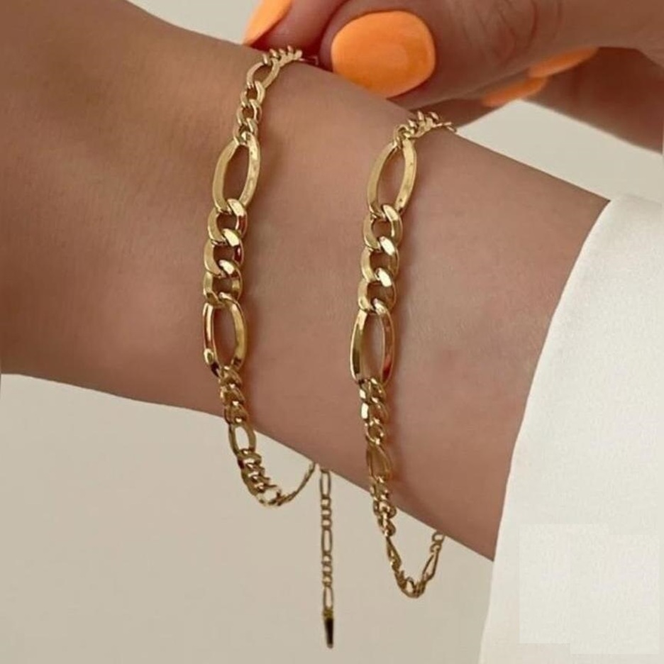 نیم ست طلا 18 عیار زنانه فیگارو کونیک گردنبند سایز 45 دستبند سایز 18 کد 536 نیم ست طلا 18 عیار زنانه فیگارو کونیک گردنبند سایز 45 دستبند سایز 18 کد 536