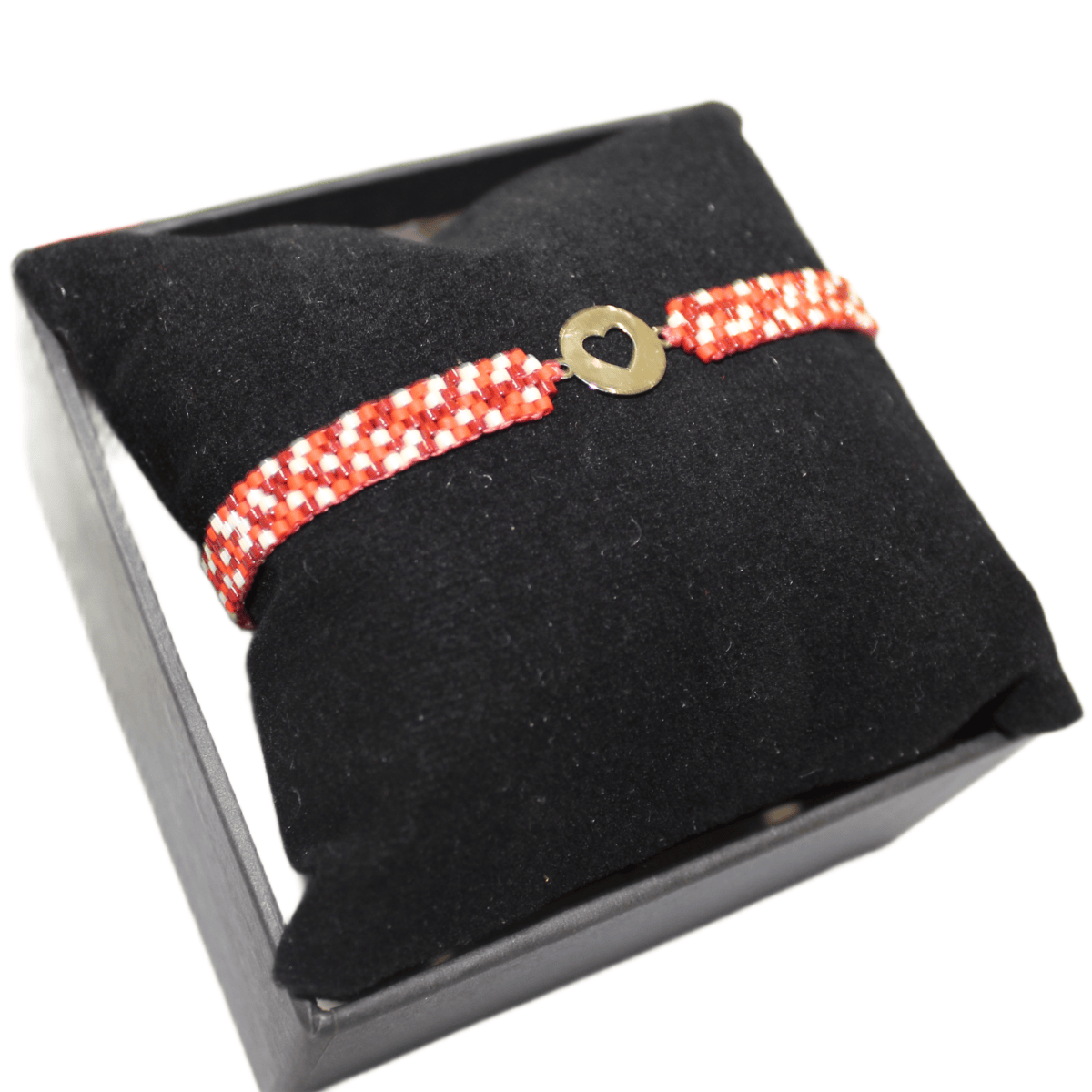 دستبند طلا 18 عیار زنانه دستساز نقش قلب کد 115 پلاک دستبند طلا 18 عیار زنانه دستساز نقش قلب کد 115 پلاک