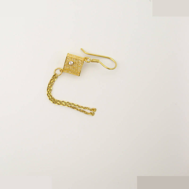 گوشواره طلا 18 عیار زنانه مانچو مدل efgs028 گوشواره طلا 18 عیار زنانه مانچو مدل efgs028