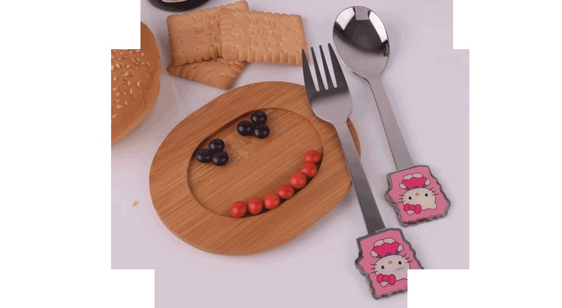 قاشق و چنگال وینز مدل Hello Kitty قاشق و چنگال وینز مدل Hello Kitty
