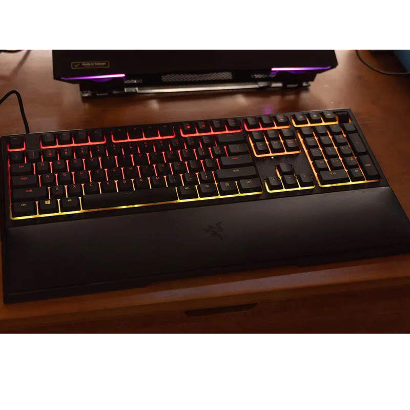 کیبورد مخصوص بازی ریزر مدل ORNATA V2 کیبورد مخصوص بازی ریزر مدل ORNATA V2