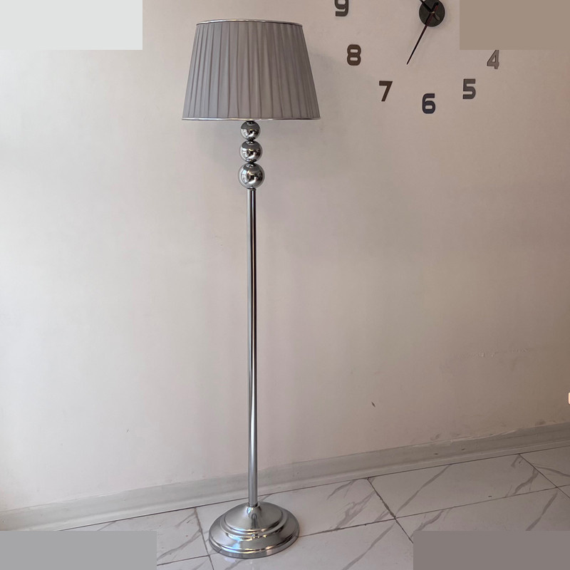 آباژور ایستاده نورهام مدل NHM-80.678CRM-40 آباژور ایستاده نورهام مدل NHM-80.678CRM-40