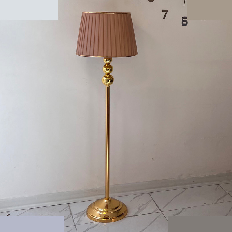 آباژور ایستاده نورهام مدل NHM-80.678GLD-40 آباژور ایستاده نورهام مدل NHM-80.678GLD-40