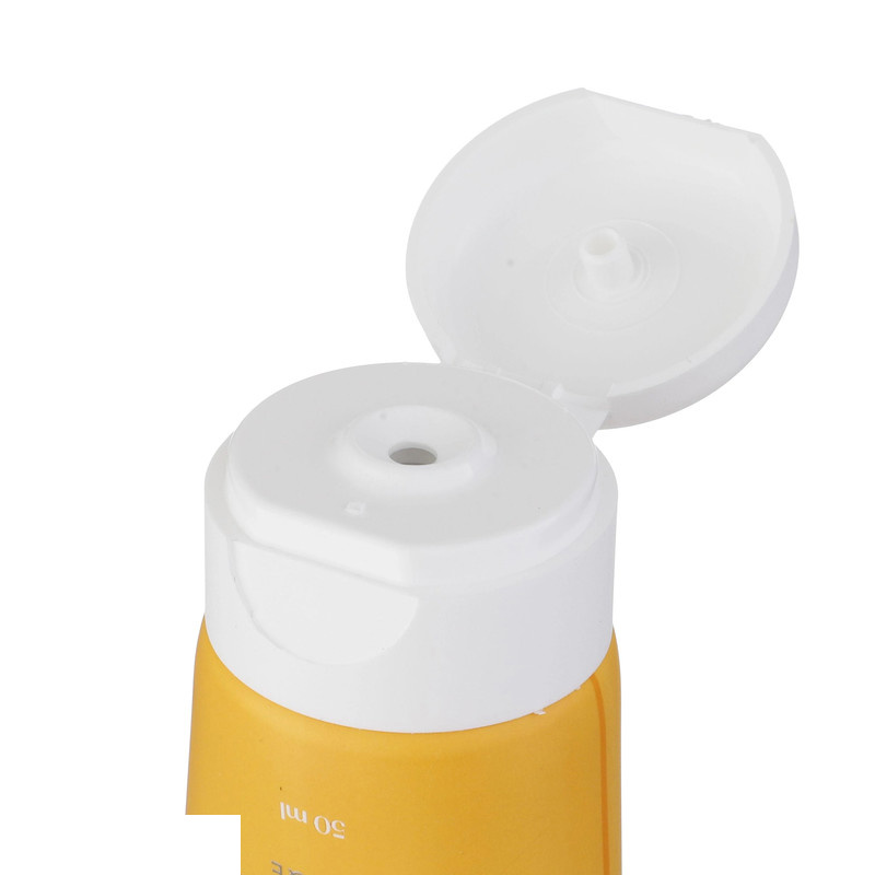 کرم ضد آفتاب رنگی مدیلن SPF 60 مدل Light Beige مناسب پوست های معمولی و چرب حجم 50 میلی لیتر کرم ضد آفتاب رنگی مدیلن SPF 60 مدل Light Beige مناسب پوست های معمولی و چرب حجم 50 میلی لیتر