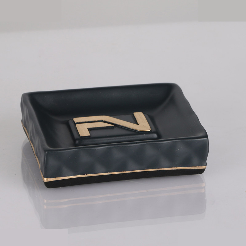 ست سرویس بهداشتی 5 پارچه دلفین مدل FN-11021 ست سرویس بهداشتی 5 پارچه دلفین مدل FN-11021