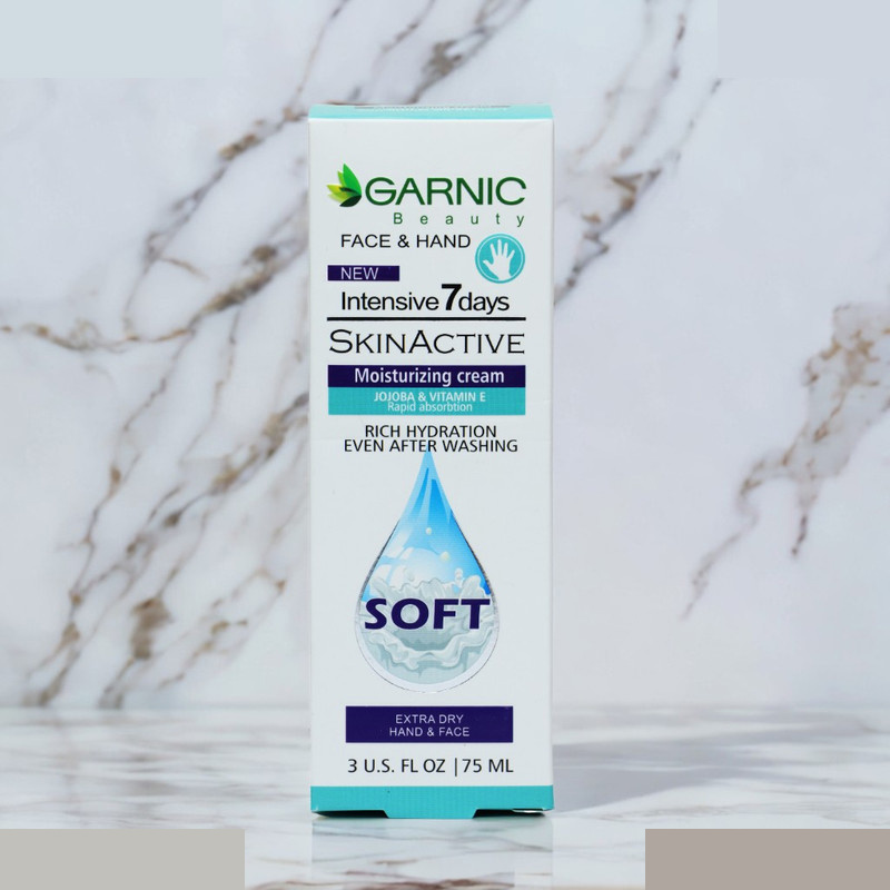 کرم آبرسان و مرطوب کننده دست و صورت گارنیک مدل soft مناسب برای پوست های خیلی خشک حجم 75 میلی لیتر کرم آبرسان و مرطوب کننده دست و صورت گارنیک مدل soft مناسب برای پوست های خیلی خشک حجم 75 میلی لیتر