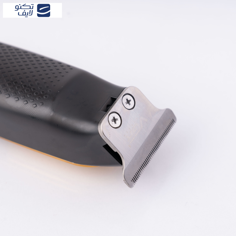 ماشین اصلاح موی صورت وی جی ار مدل V-981، اصلاح به صورت صفر زن، خط زن، منبع انرژی با کابل USB، تکنولوژی اصلاح به صورت تریمر، مدت زمان شارژ 90 دقیقه و مدت زمان استفاده پس از شارژ 150 دقیقه، به همراه برس تمیزکننده، کابل شارژر و روغن، دارای عملکرد توربو