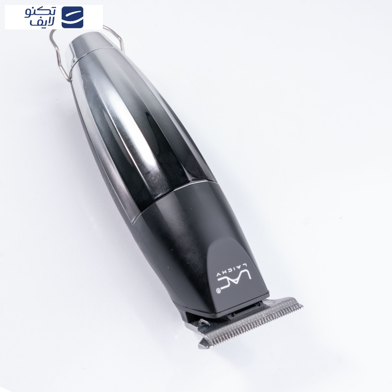 ماشین اصلاح موی سر و صورت لایچی مدل L-903، اصلاح به صورت صفر زن و خط زن، طراحی ارگونومیک، منبع انرژی با باتری، تکنولوژی اصلاح تریمر، اندازه اصلاح 0.1 میلیمتر، مدت زمان شارژ 90 دقیقه و مدت زمان استفاده پس از شارژ 100 دقیقه، دارای LCD، به همراه روغن ماشین اصلاح موی سر و صورت لایچی مدل L-903، اصلاح به صورت صفر زن و خط زن، طراحی ارگونومیک، منبع انرژی با باتری، تکنولوژی اصلاح تریمر، اندازه اصلاح 0.1 میلیمتر، مدت زمان شارژ 90 دقیقه و مدت زمان استفاده پس از شارژ 100 دقیقه، دارای LCD، به همراه روغن