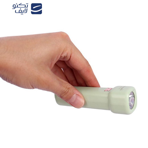 چراغ قوه دستی پرمنس مدل مهتابی 3 حالته کد 8101 چراغ قوه دستی پرمنس مدل مهتابی 3 حالته کد 8101