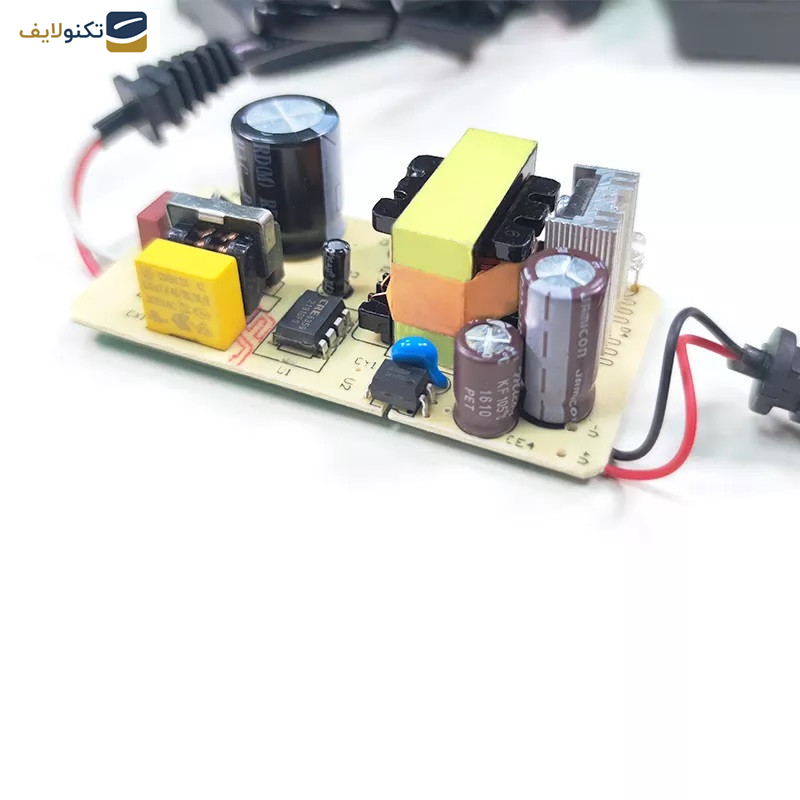 آداپتور 12 ولت 5 آمپر مدل 12V5A آداپتور 12 ولت 5 آمپر مدل 12V5A