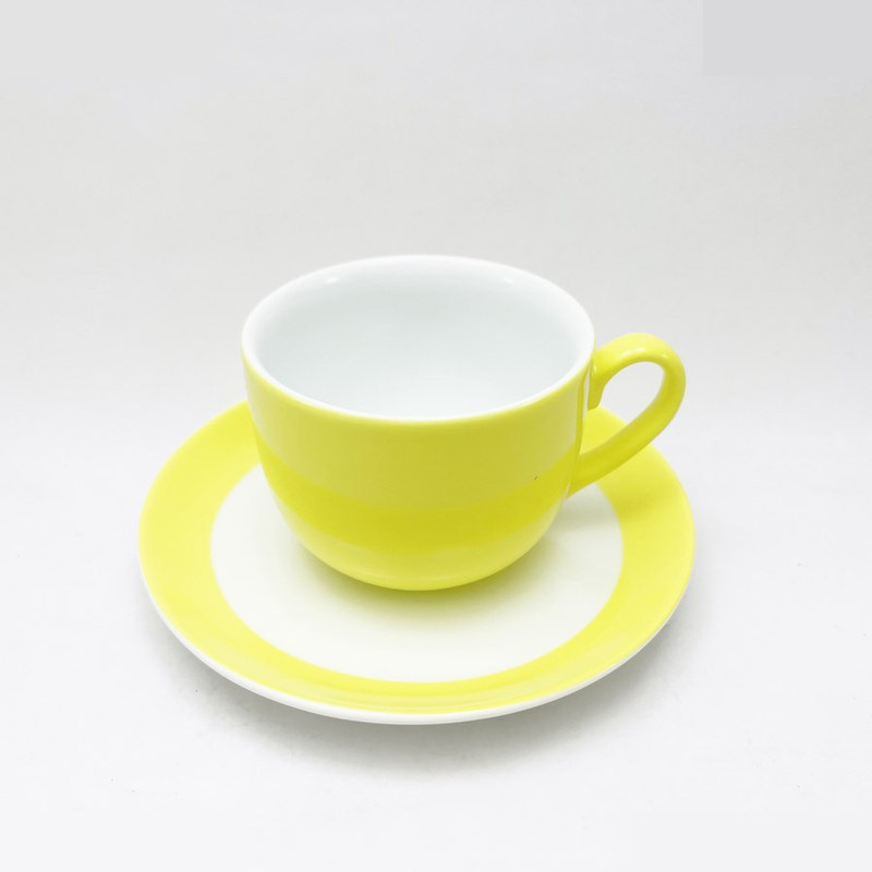 ست فنجان و نعلبکی 12 پارچه چینی زرین ایران مدل آفتاب درجه عالی ست فنجان و نعلبکی 12 پارچه چینی زرین ایران مدل آفتاب درجه عالی