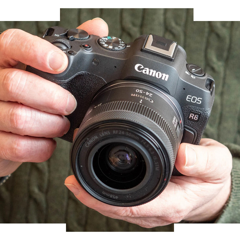 دوربین دیجیتال بدون آینه کانن مدل EOS R8 RF 24-50mm F4.5-6.3 IS STM دوربین دیجیتال بدون آینه کانن مدل EOS R8 RF 24-50mm F4.5-6.3 IS STM