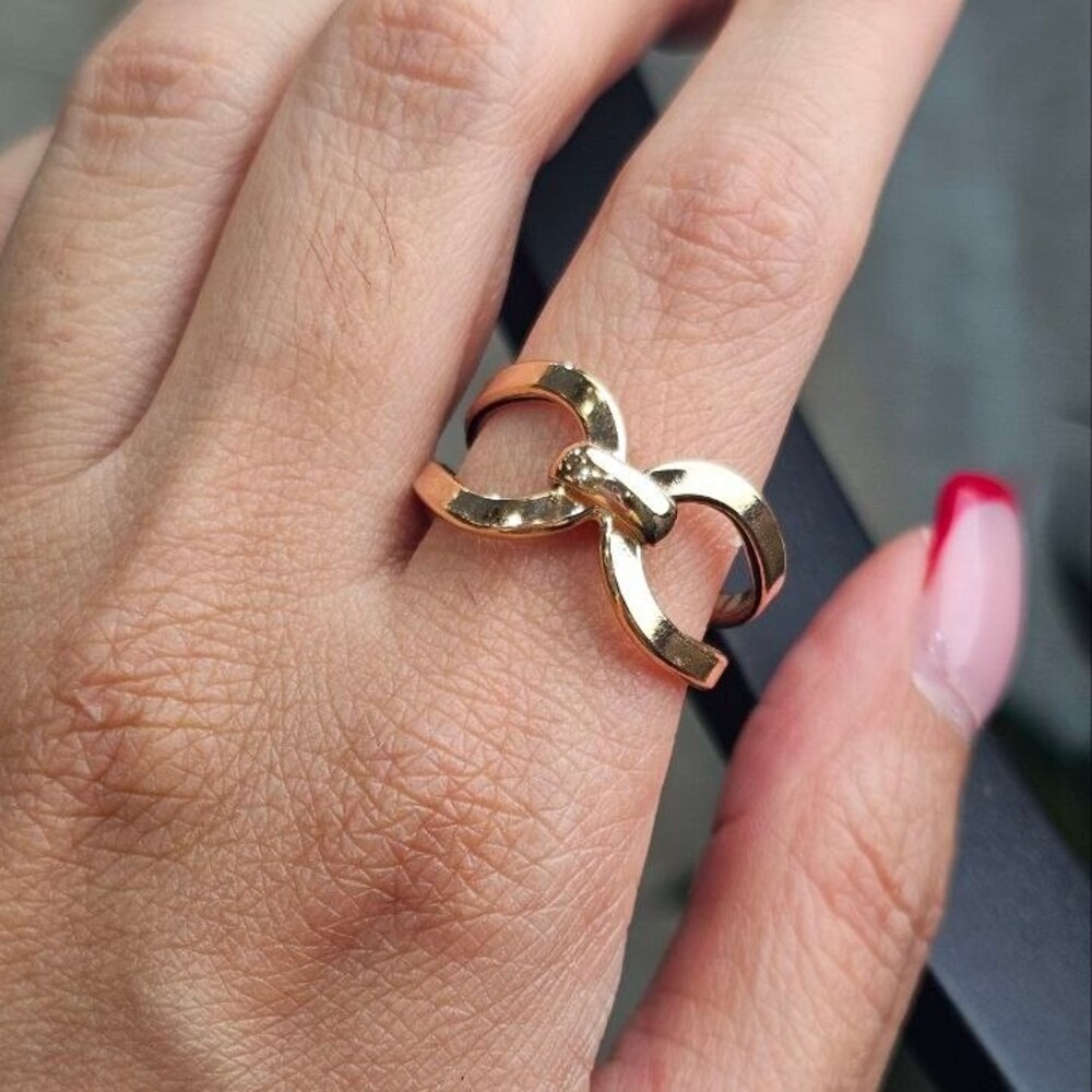 انگشتر طلا 18 عیار زنانه بینهایت - پاپیونی سایز 55 کد 565 انگشتر طلا 18 عیار زنانه بینهایت - پاپیونی سایز 55 کد 565