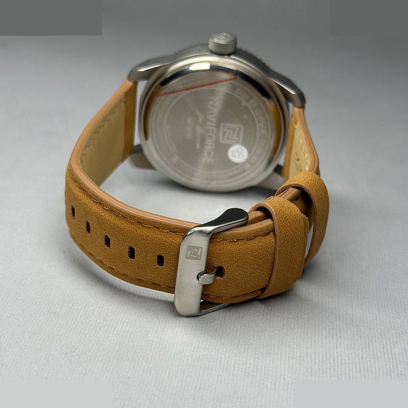 ساعت مچی عقربهای مردانه نیوی فورس مدل Nf9202