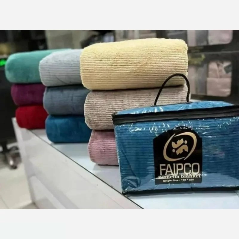 پتو مسافرتی 1 نفر مدل کاملیا سایز 220x160 سانتیمتر پتو مسافرتی 1 نفر مدل کاملیا سایز 220x160 سانتیمتر