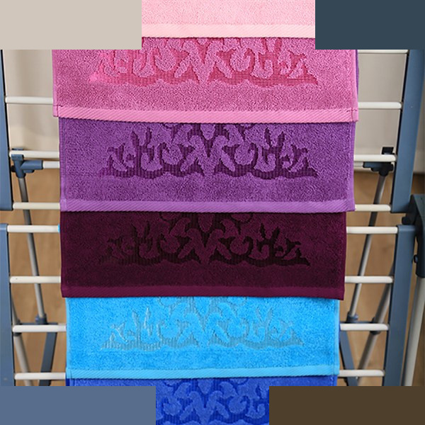 حوله دستی آذرریس تبریز مدل رویال سایز 75×40 سانتی متر حوله دستی آذرریس تبریز مدل رویال سایز 75×40 سانتی متر