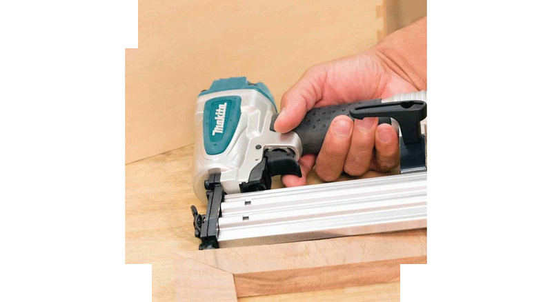 میخ کوب بادی ماکیتا مدل AF505N میخ کوب بادی ماکیتا مدل AF505N