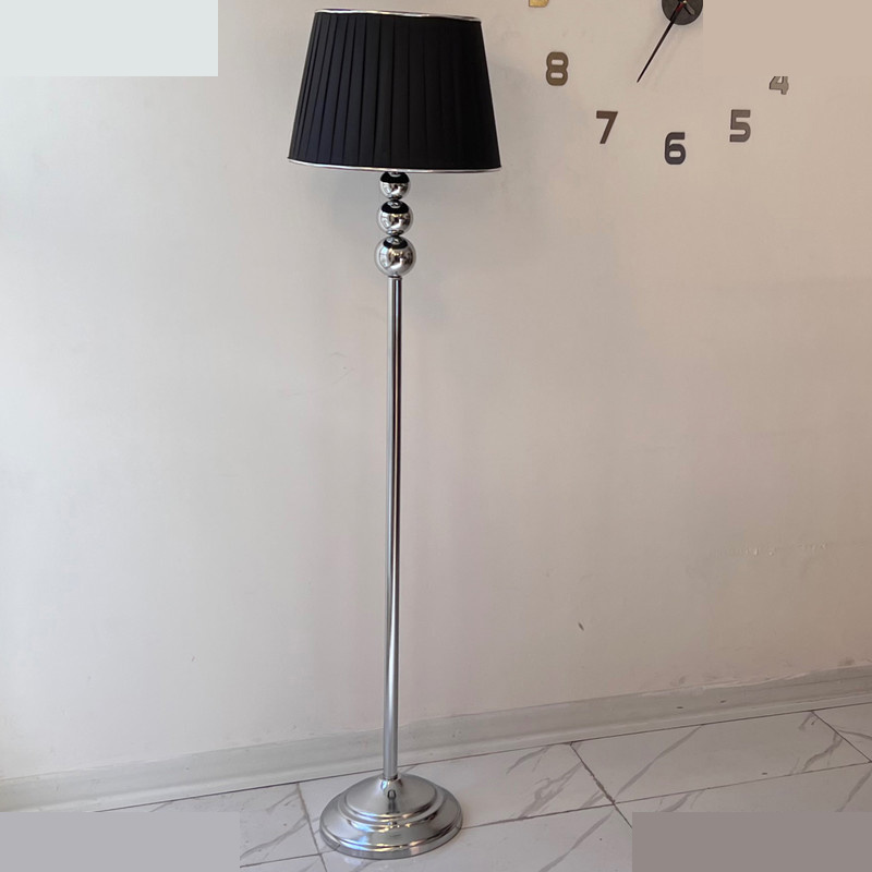 آباژور ایستاده نورهام مدل NHM-80.678CRM-40 آباژور ایستاده نورهام مدل NHM-80.678CRM-40