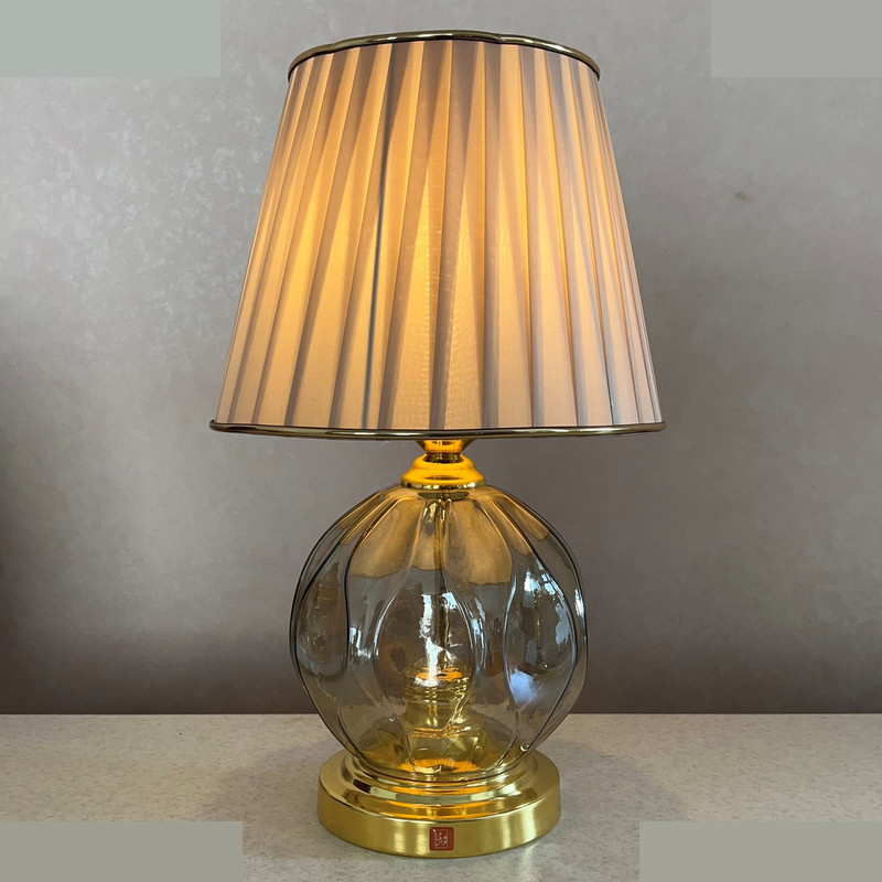 آباژور رومیزی نورهام مدل NHM -WORLD GLASS2 -28 آباژور رومیزی نورهام مدل NHM -WORLD GLASS2 -28