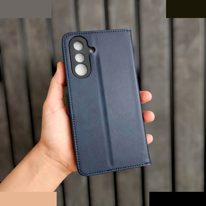 کیف کلاسوری مدل magneti مناسب برای گوشی موبایل سامسونگ Galaxy A56 کیف کلاسوری مدل magneti مناسب برای گوشی موبایل سامسونگ Galaxy A56