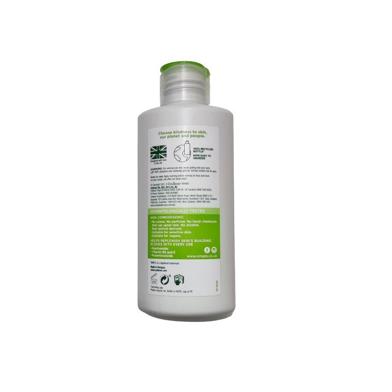 کرم آبرسان سیمپل مدل Light مناسب انواع پوست حجم 125 میلیلیتر کرم آبرسان سیمپل مدل Light مناسب انواع پوست حجم 125 میلیلیتر