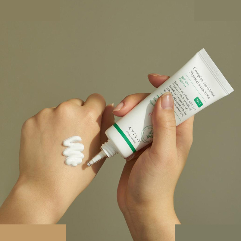 کرم ضد آفتاب بدون رنگ اکسیس وای +SPF 50 مدل Complete No Stress مناسب انواع پوست حجم 50 میلیلیتر کرم ضد آفتاب بدون رنگ اکسیس وای +SPF 50 مدل Complete No Stress مناسب انواع پوست حجم 50 میلیلیتر