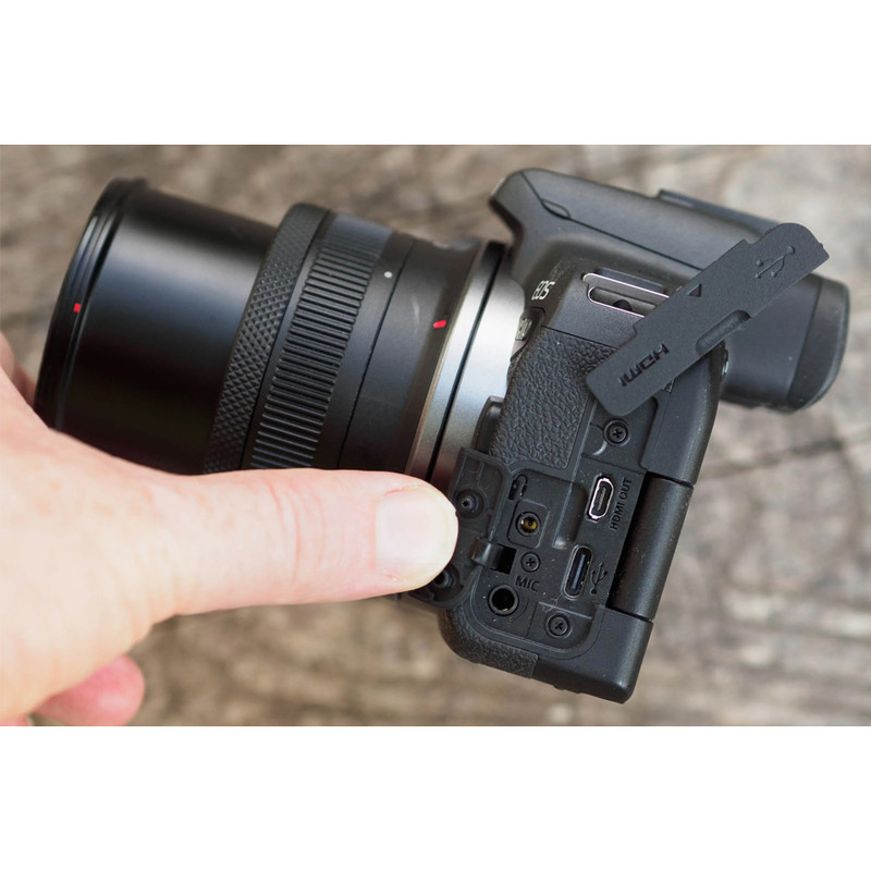 دوربین دیجیتال بدون آینه کانن مدل EOS R10 به همراه لنز 45-18 دوربین دیجیتال بدون آینه کانن مدل EOS R10 به همراه لنز 45-18