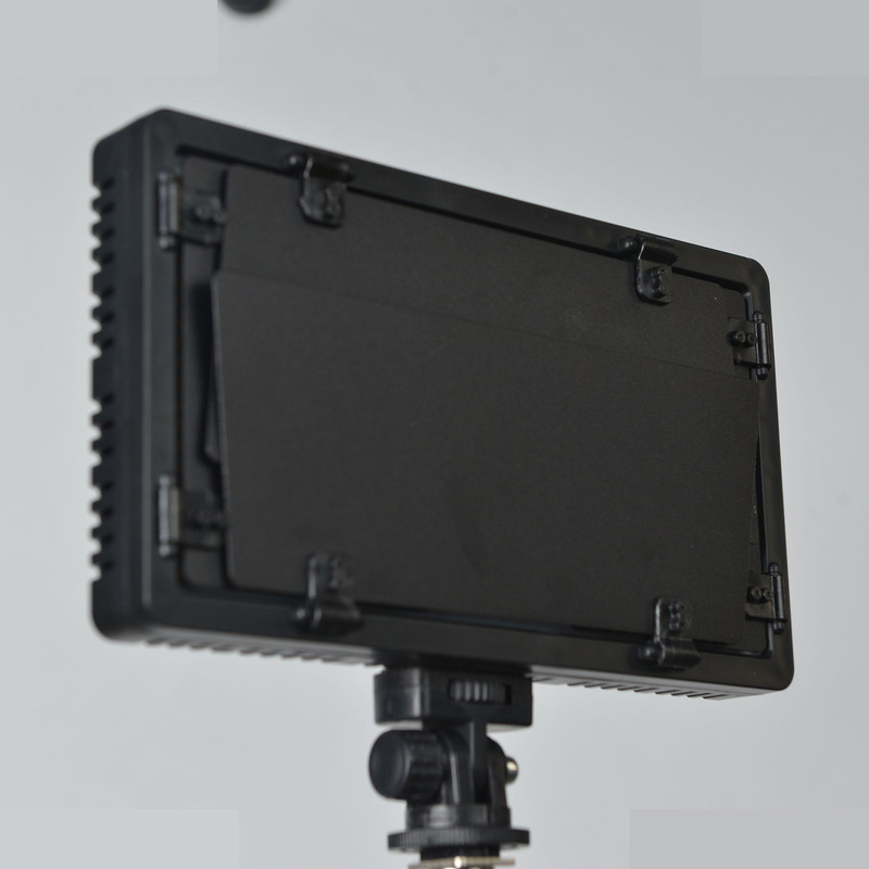 نور ثابت ال ای دی مدل Pro LED 600