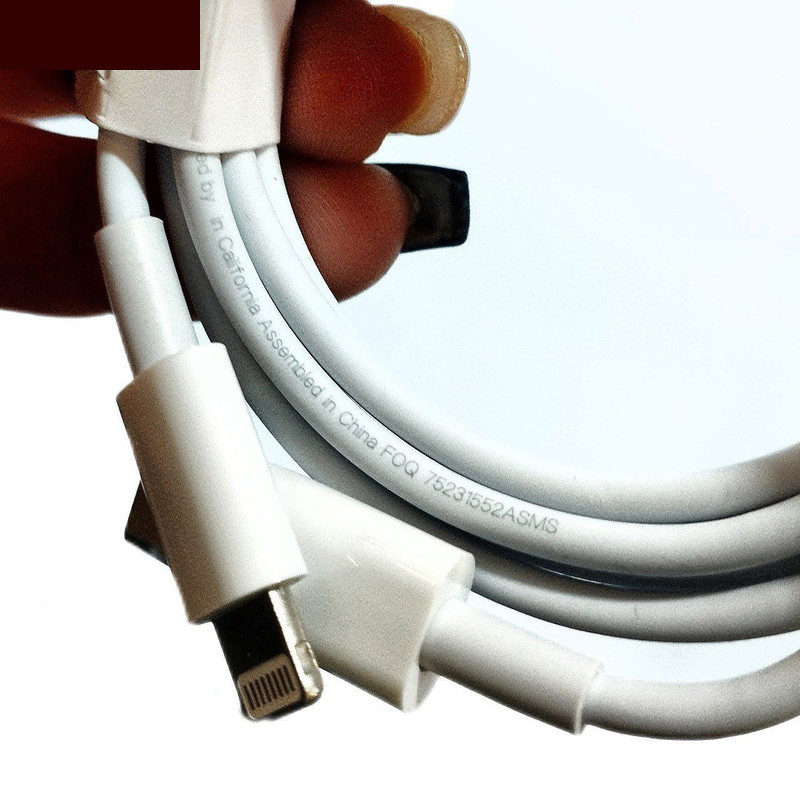 کابل تبدیل USB-C به لایتنینگ مدل aplle 2024 طول 1 متر کابل تبدیل USB-C به لایتنینگ مدل aplle 2024 طول 1 متر