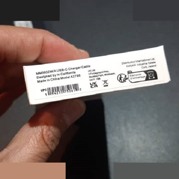 کابل USB-C مدل IPHONE16MAXPRO طول 1 متر کابل USB-C مدل IPHONE16MAXPRO طول 1 متر
