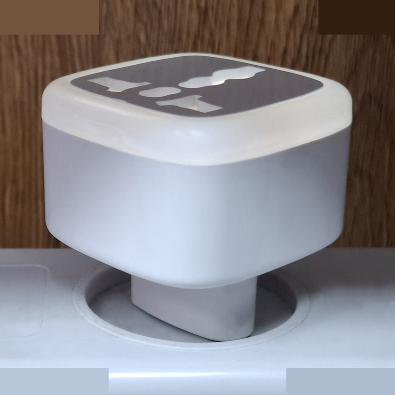 مبدل برق 3 به 2 آکوآرا مدل M-03