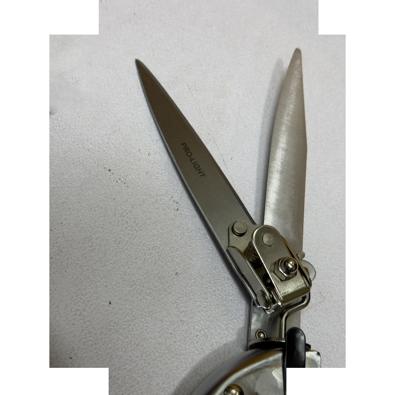 قیچی چمن زن پرو لایت مدل SMT-PRO LIGHT-JAPAN-JH720 قیچی چمن زن پرو لایت مدل SMT-PRO LIGHT-JAPAN-JH720