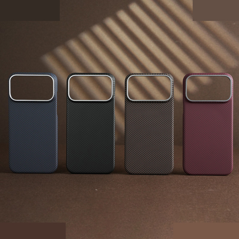 کاور اپیکوی مدل SlimCarbon Texture Magnetic مناسب برای گوشی موبایل اپل iPhone 17 Pro Max کاور اپیکوی مدل SlimCarbon Texture Magnetic مناسب برای گوشی موبایل اپل iPhone 17 Pro Max