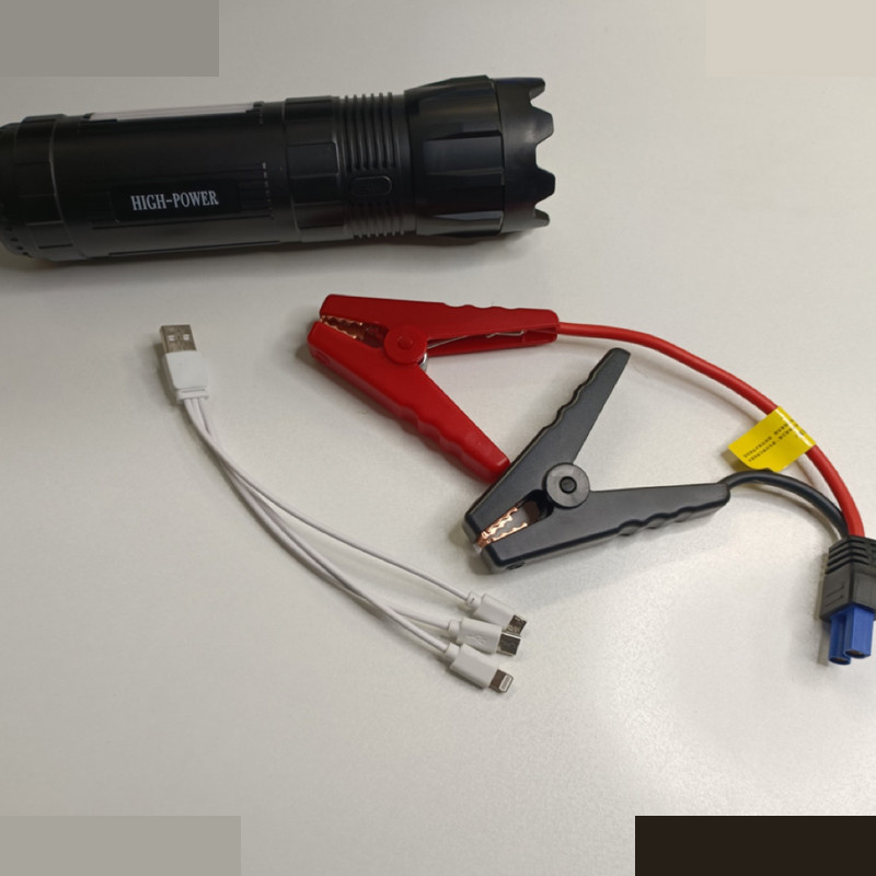 جامپ استارتر های پاور مدل TorchPower ظرفیت 30000 میلی آمپر ساعت جامپ استارتر های پاور مدل TorchPower ظرفیت 30000 میلی آمپر ساعت