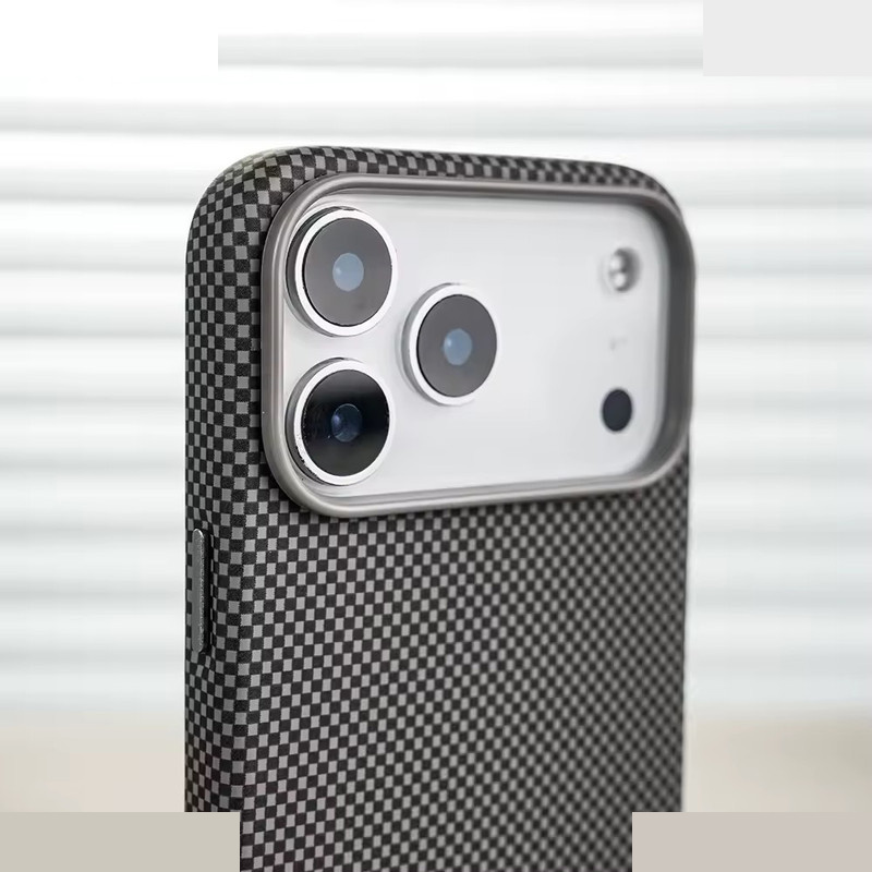 کاور جویپوردو مدل Carbon Fiber مناسب برای گوشی موبایل اپل iPhone 17 Pro Max کاور جویپوردو مدل Carbon Fiber مناسب برای گوشی موبایل اپل iPhone 17 Pro Max