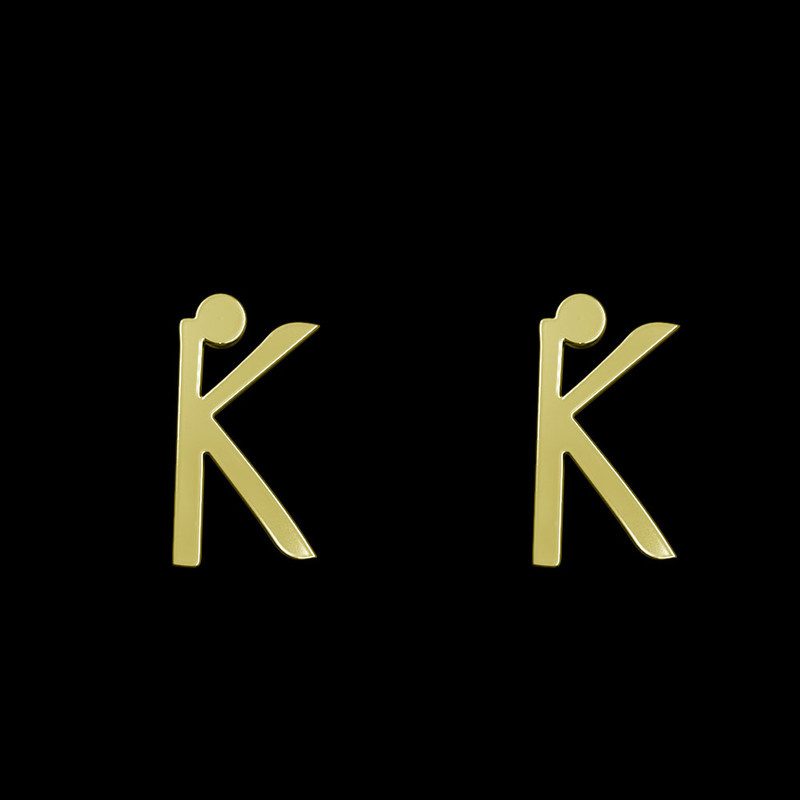 گوشواره طلا 18 عیار زنانه مدوپد مدل حرف K کد GA1-16845