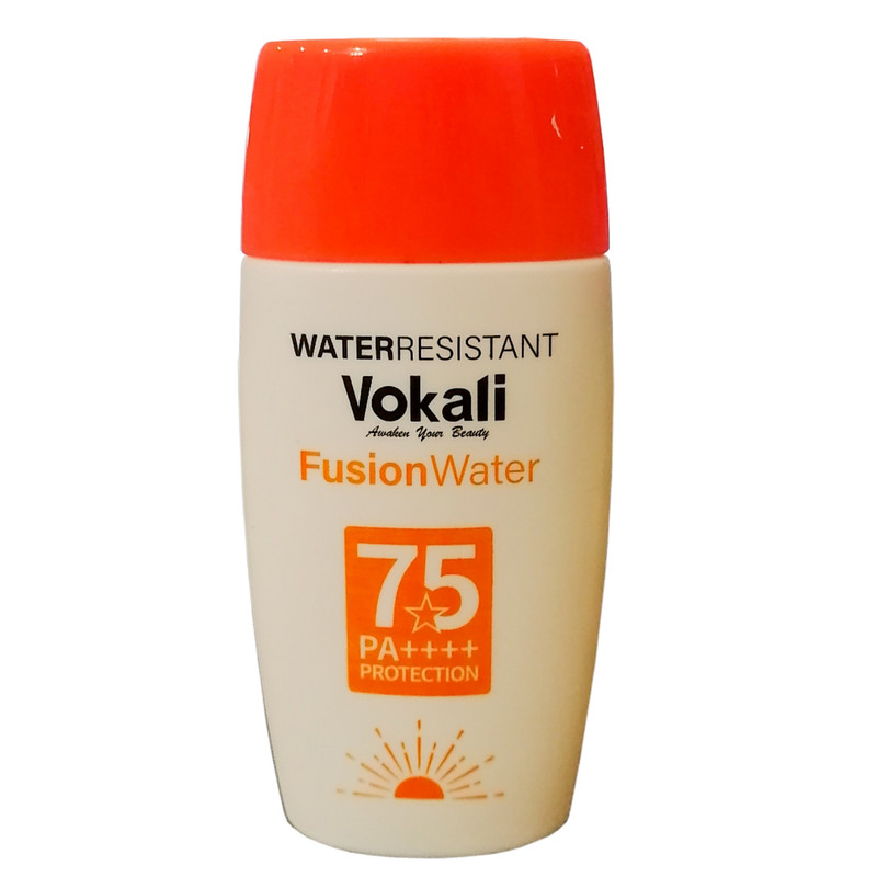 فلوئید ضد آفتاب بدون رنگ وکالی  SPF 75 مدل فیوژن واتر محافظ UVA ،UVB و PA+++، ضد حساسیت، ضد چروک و ضد پیری، مناسب انواع پوست وزن 60 گرم