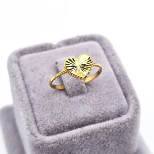 انگشتر طلا 18 عیار زنانه مدل ونکلیف طرح قلب کد 366 سایز 54 انگشتر طلا 18 عیار زنانه مدل ونکلیف طرح قلب کد 366 سایز 54