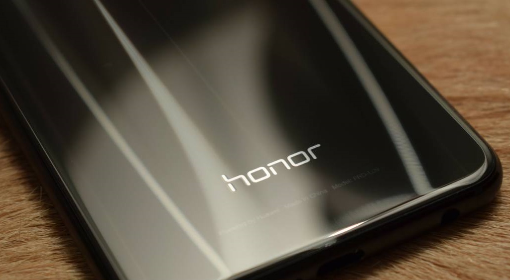 گوشی هواوی Honor Note 10 با صفحه نمایش 6.9 اینچی در راه است