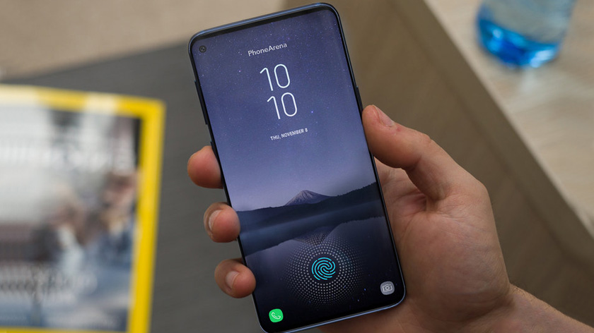 صفحه نمایش متفاوت سامسونگ گلکسی +S10 در مقایسه با گلکسی S10