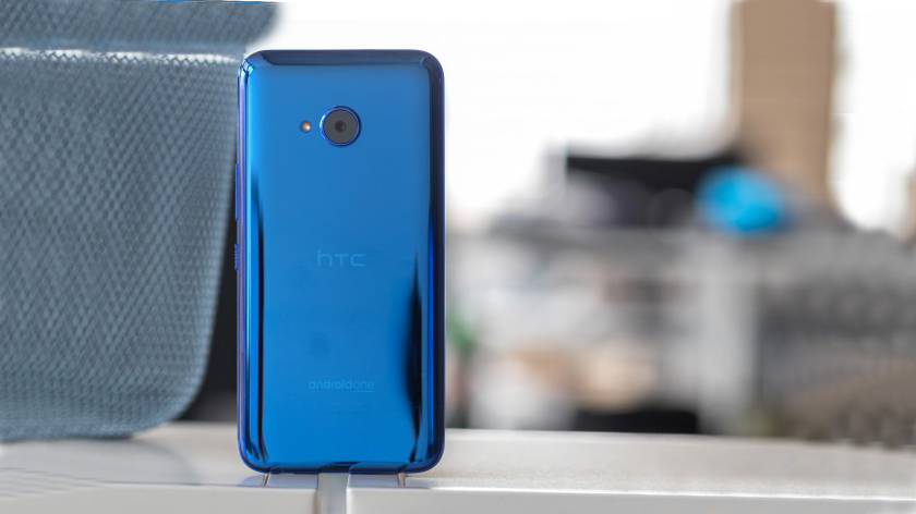 اولین گوشی از کمپانی از  اچ تی سی، اندروید 9.0 Pie را دریافت کرد