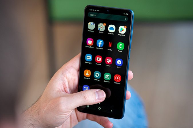 مقایسه گلکسی A11 و A12