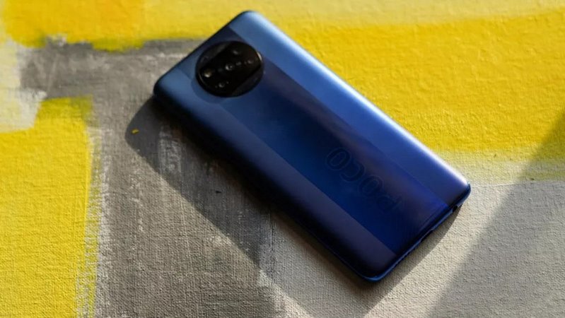 مقایسه پوکو X3 پرو با poco F3