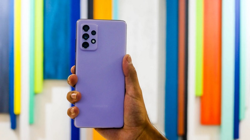 مقایسه گلکسی A72 با گلکسی A52s 5G از نظر ظاهر