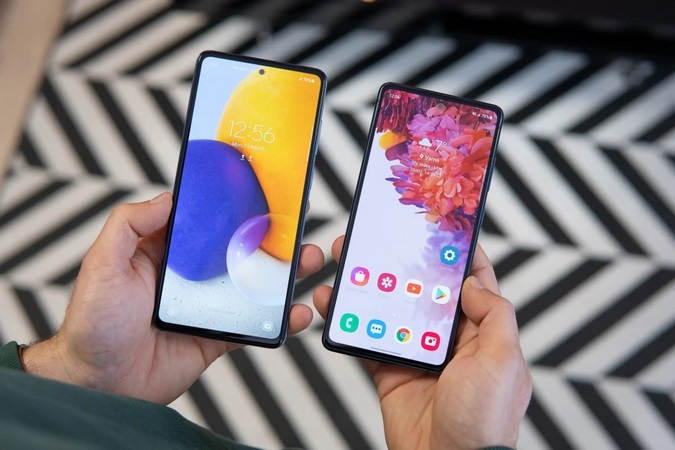 مقایسه s20 fe با a72