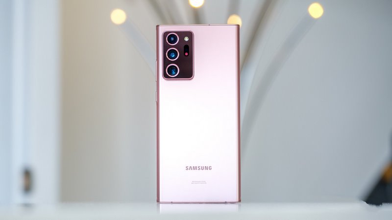 مقایسه نوت 20 اولترا با S20 Ultra از نظر طراحی و کیفیت ساخت